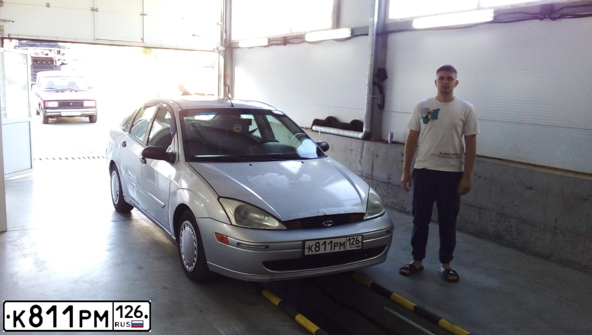 Фото автомобиля FORD FOCUS, 2002 — госномер К366НА761. Цвет: СЕРЕБРИСТЫЙ