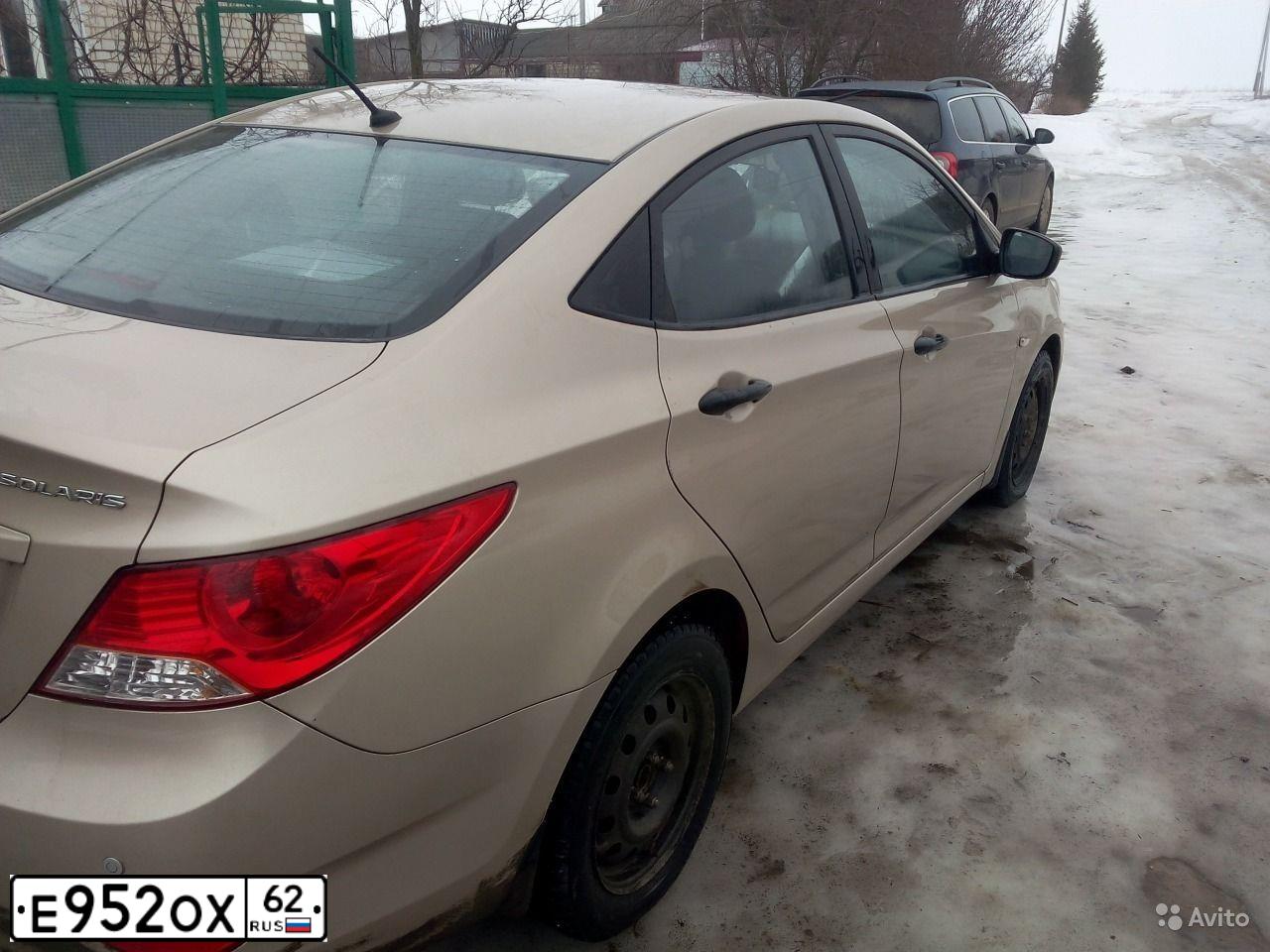 Фото автомобиля HYUNDAI SOLARIS, 2011 — госномер Т331АО180. Цвет: БЕЖЕВО-СЕРЫЙ