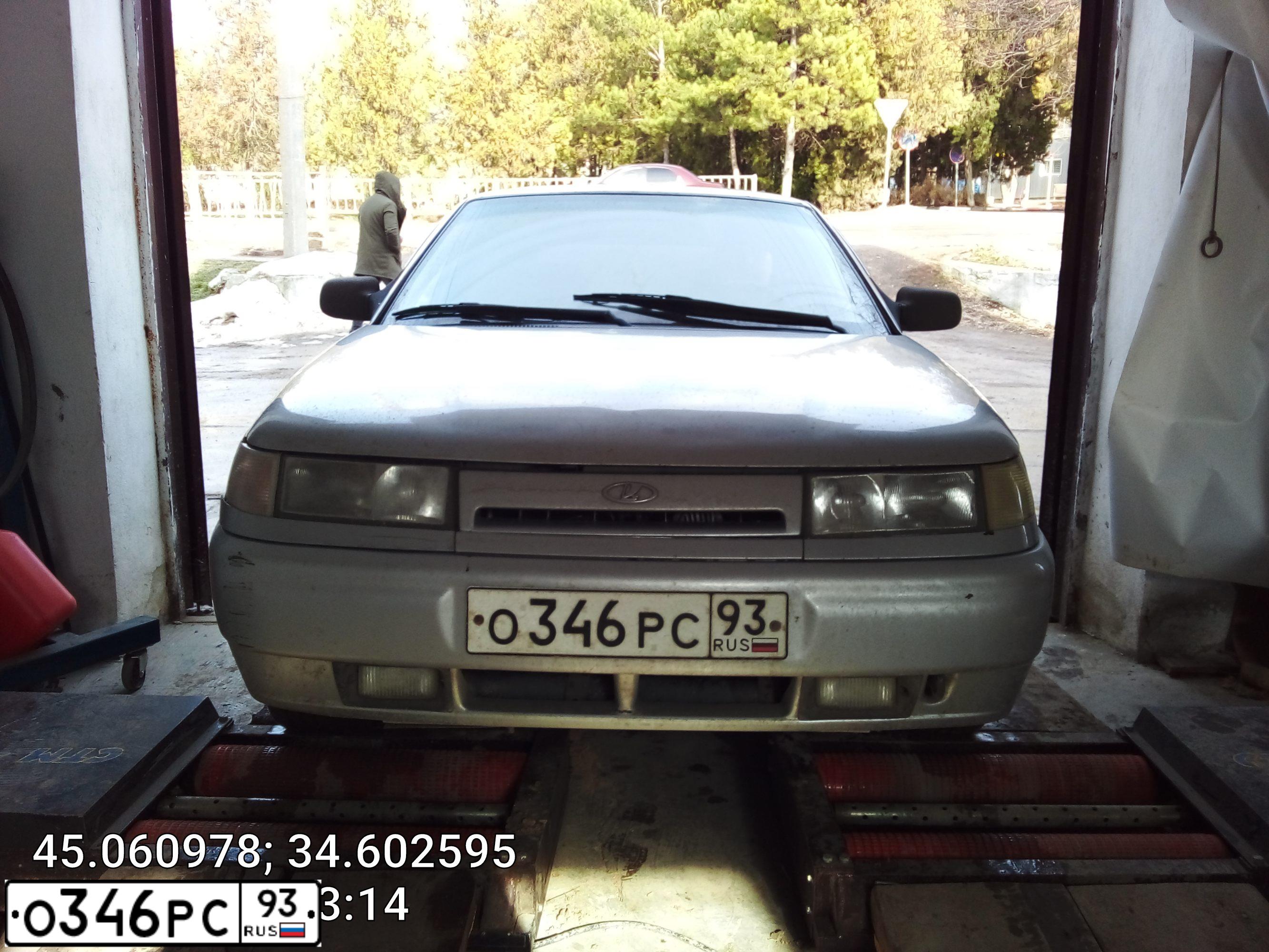 Фото автомобиля LADA 2112, 2002 — госномер Е455ХМ82. Цвет: СВЕТЛО-СЕРЕБРИСТЫЙ МЕТАЛЛ