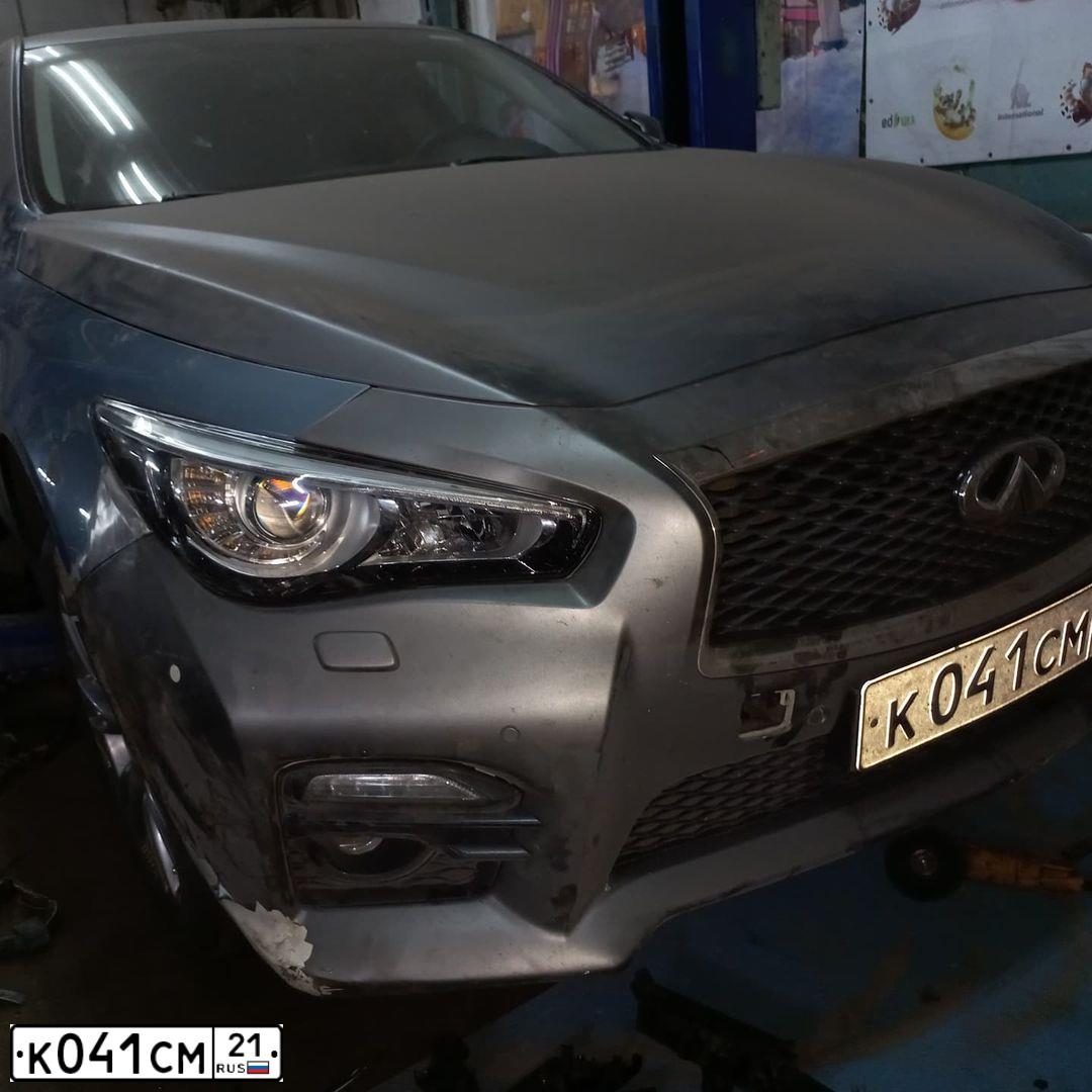 Фото автомобиля INFINITI Q50, 2015 — госномер К041СМ21. Цвет: СЕРЫЙ