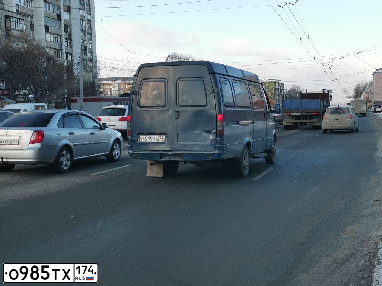 Фото автомобиля KIA CERATO, 2011 — госномер М739ТР196. Цвет: Красный