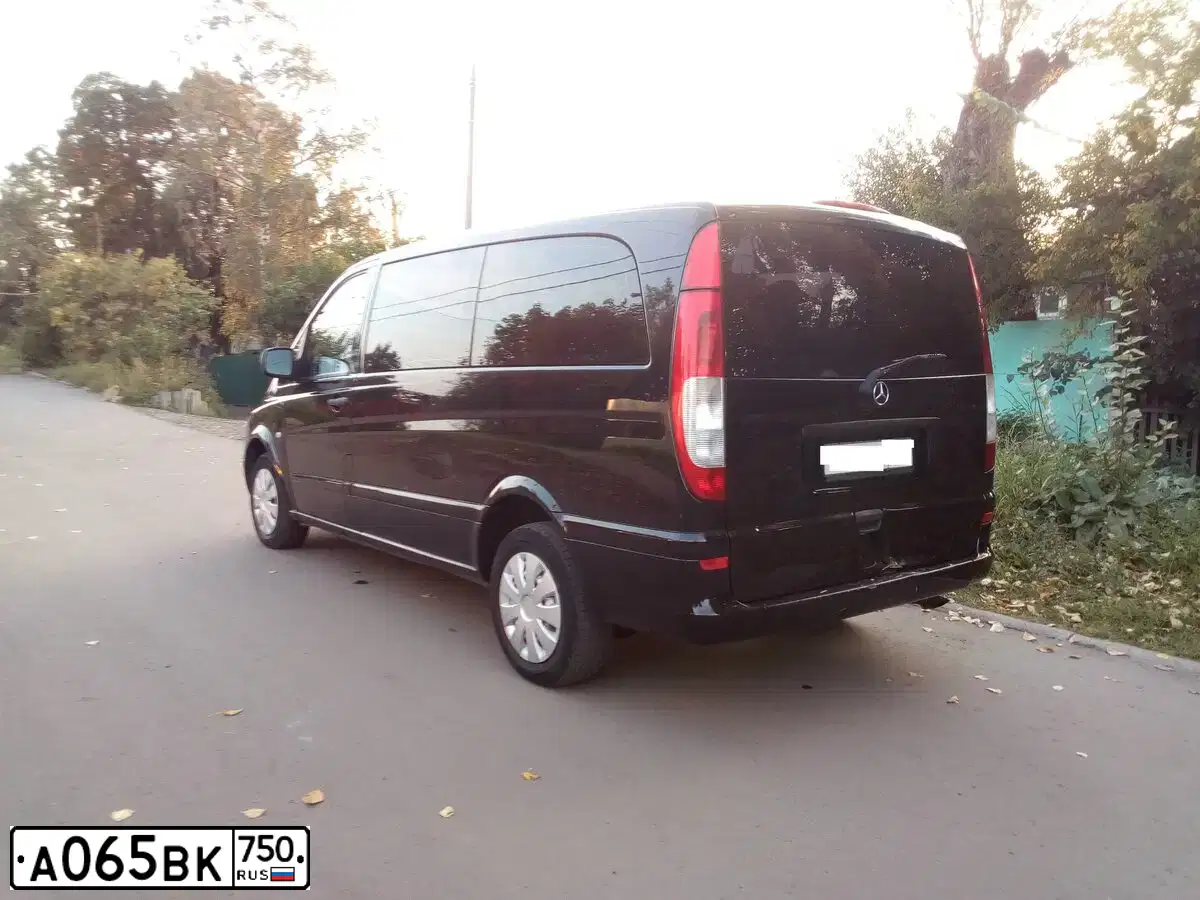 Фото автомобиля MERCEDES VITO, 2010 — госномер М197МВ197. Цвет: ЧЕРНЫЙ