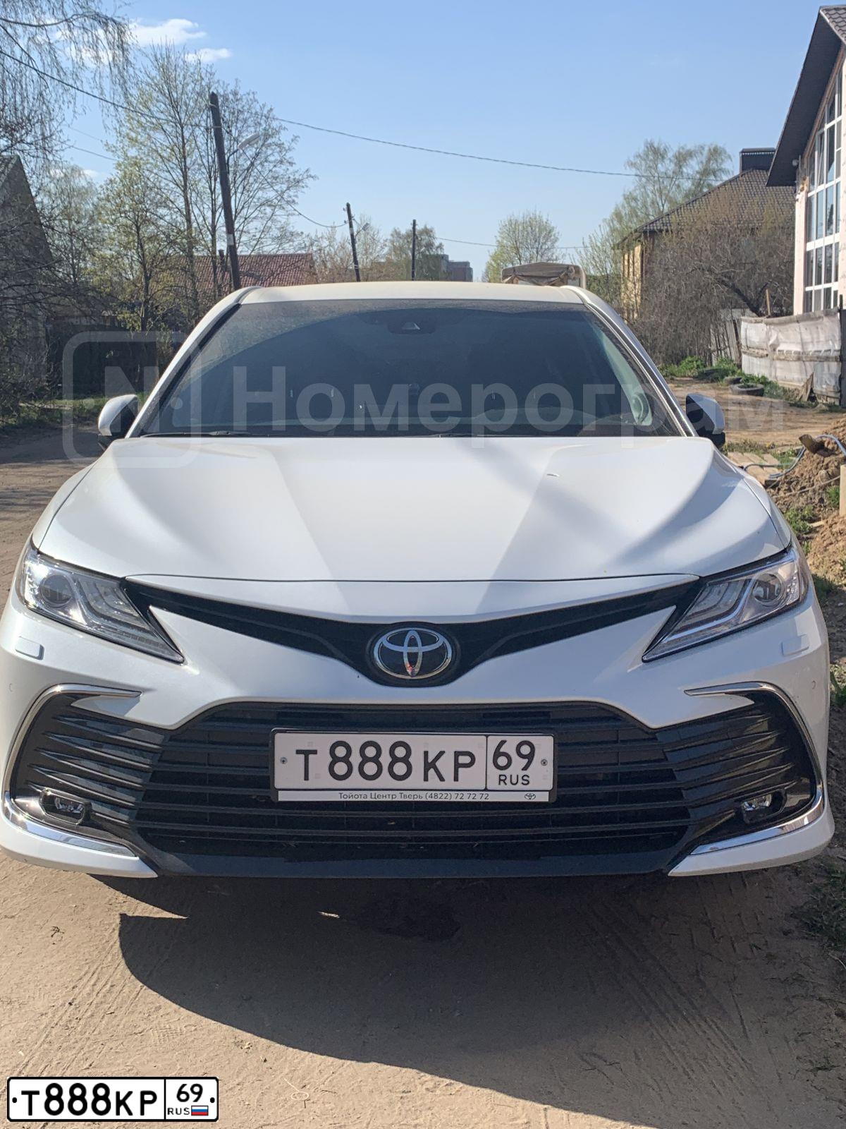 Фото автомобиля NISSAN QASHQAI, 2012 — госномер Т888КР69. Цвет: СЕРЫЙ