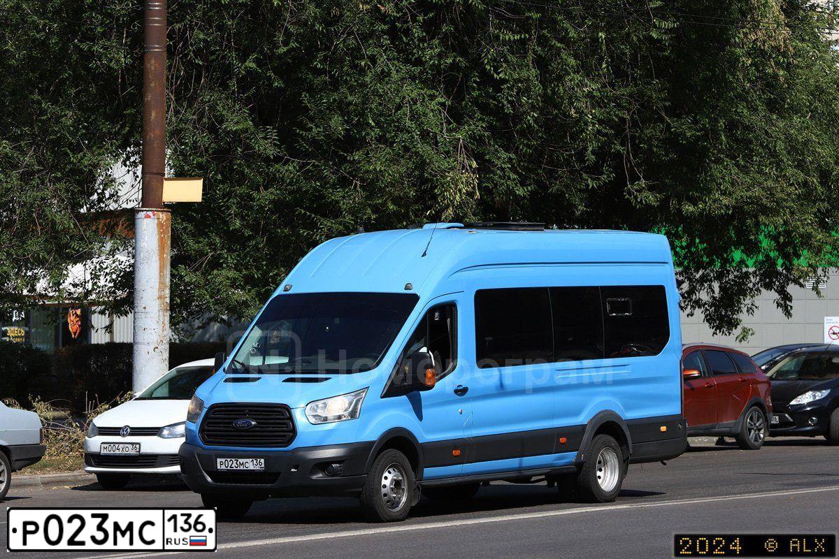 Фото автомобиля FORD TRANSIT, 2016 — госномер Р023МС136. Цвет: СВЕТЛО - ГОЛУБОЙ