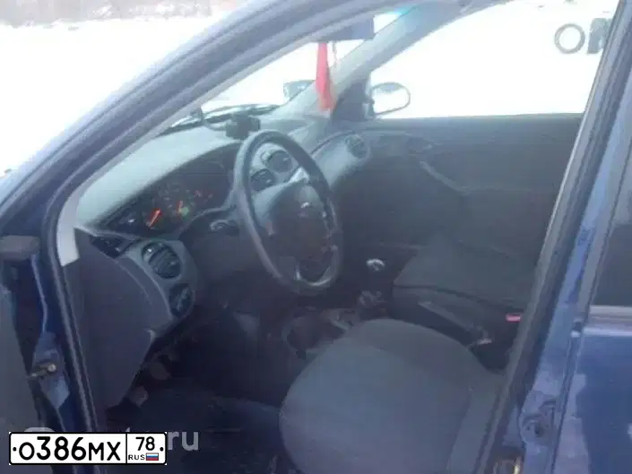 Фото автомобиля FORD FOCUS, 2004 — госномер О386МХ78. Цвет: ТЕМНО-СИНИЙ