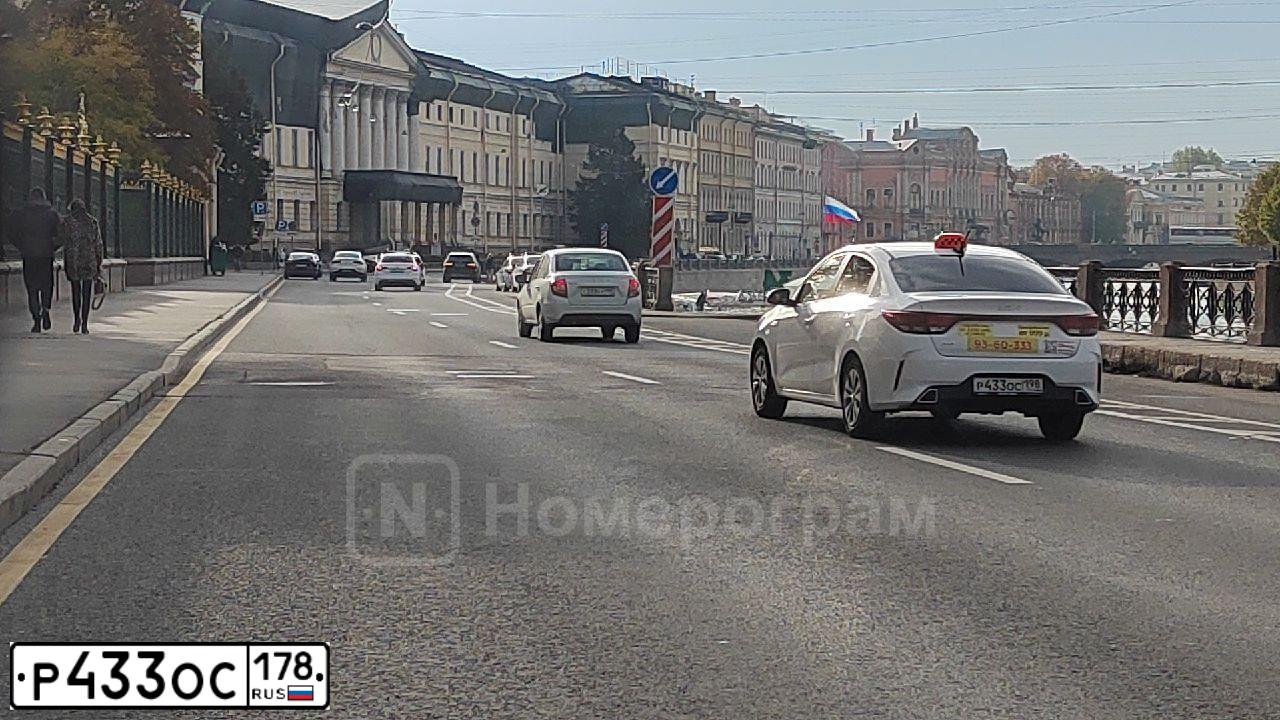 Фото автомобиля CHEVROLET ORLANDO, 2013 — госномер А115РМ67. Цвет: СЕРЫЙ