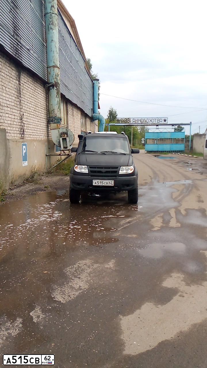 Фото автомобиля LADA 2115 SAMARA, 2003 — госномер В800НН90. Цвет: ЧЕРНЫЙ