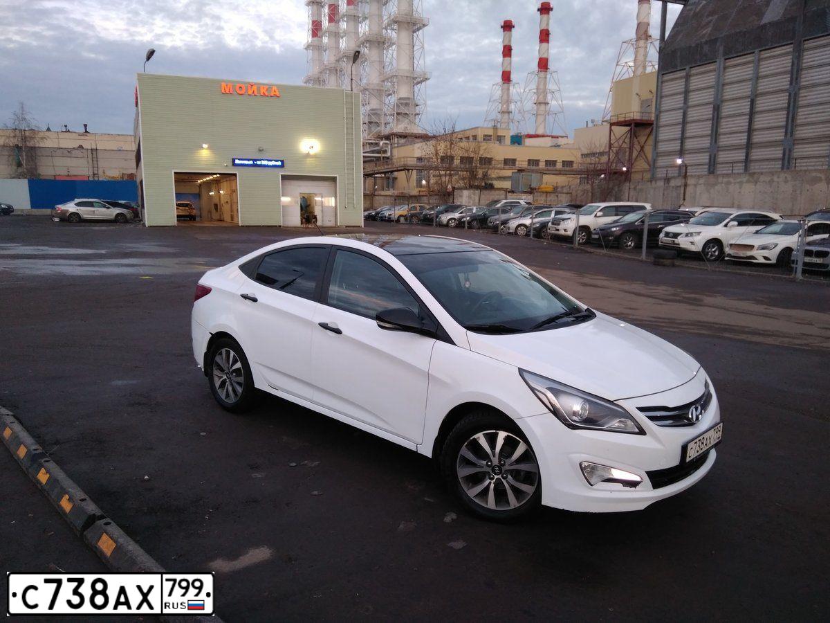 Фото автомобиля HYUNDAI SOLARIS, 2015 — госномер С738АХ799. Цвет: ЧЕРНЫЙ