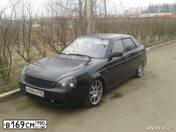Фото автомобиля LADA 2172 PRIORA, 2011 — госномер В169СМ190. Цвет: Сине-Черный