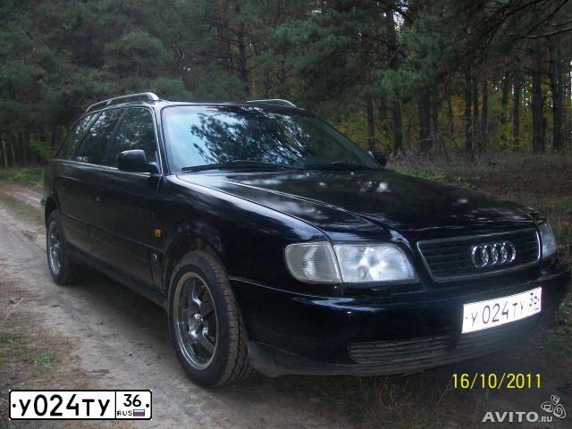 Фото автомобиля AUDI A6, 1995 — госномер Е001СС36. Цвет: СИНИЙ