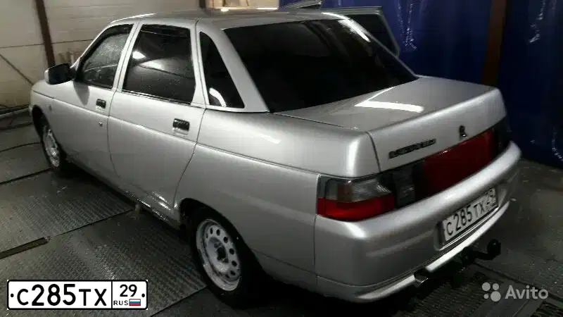 Фото автомобиля LADA 2110, 2005 — госномер С285ТХ29. Цвет: Светло-Серебристый металлик