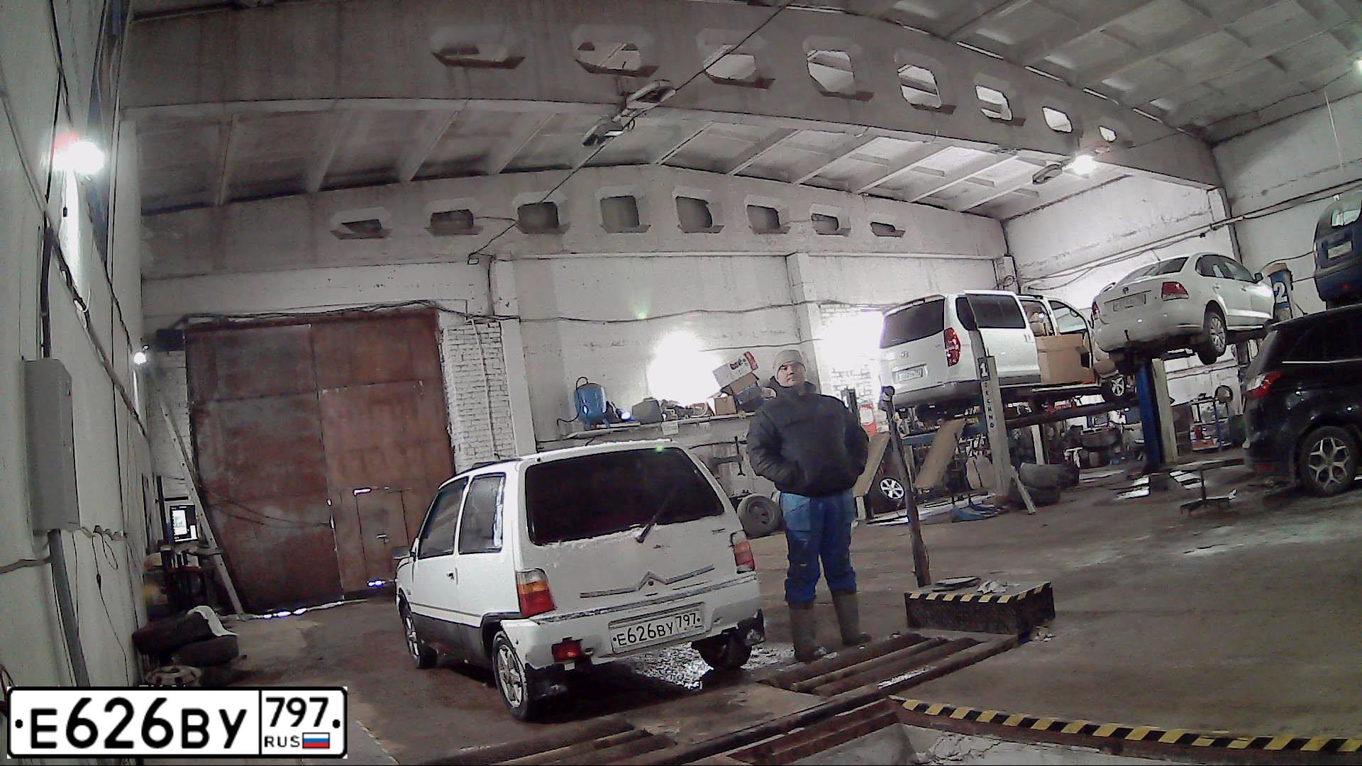 Фото автомобиля GAZ 2705 EL, 2013 — госномер Т191ОК777. Цвет: Белый