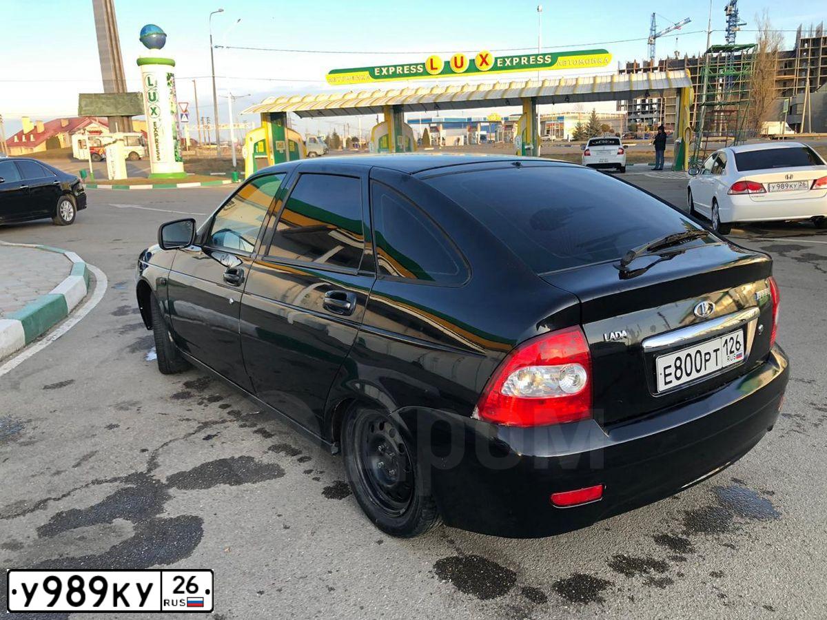 Фото автомобиля HONDA CIVIC, 2010 — госномер У989КУ26. Цвет: Белый