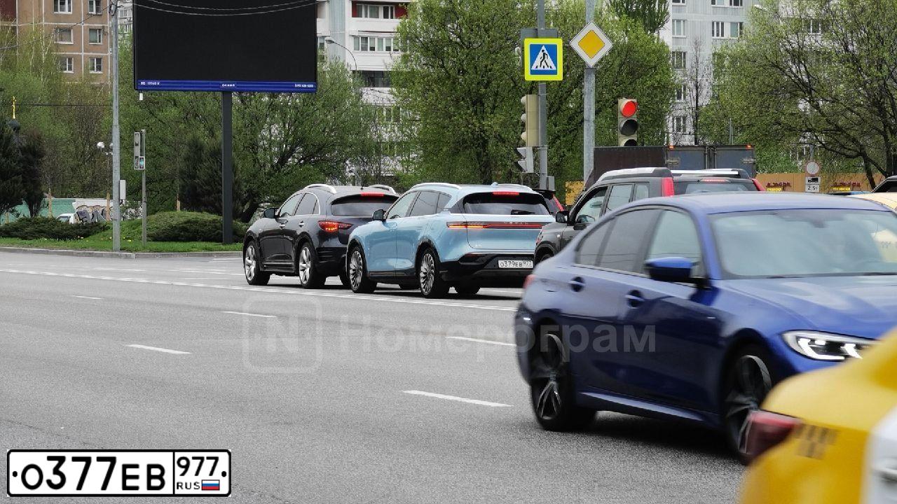 Фото автомобиля PORSCHE PANAMERA, 2013 — госномер С469РМ198