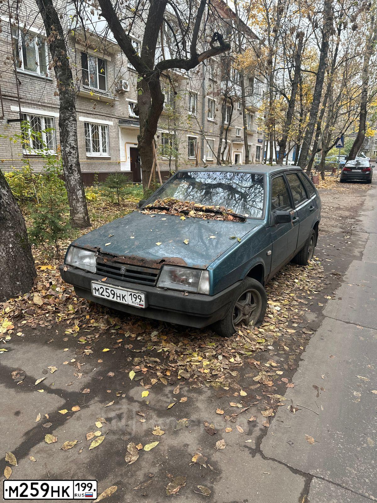 Фото автомобиля LADA 2109 SAMARA, 2002 — госномер М259НК199. Цвет: ЗЕЛЕНЫЙ МЕТАЛЛИК