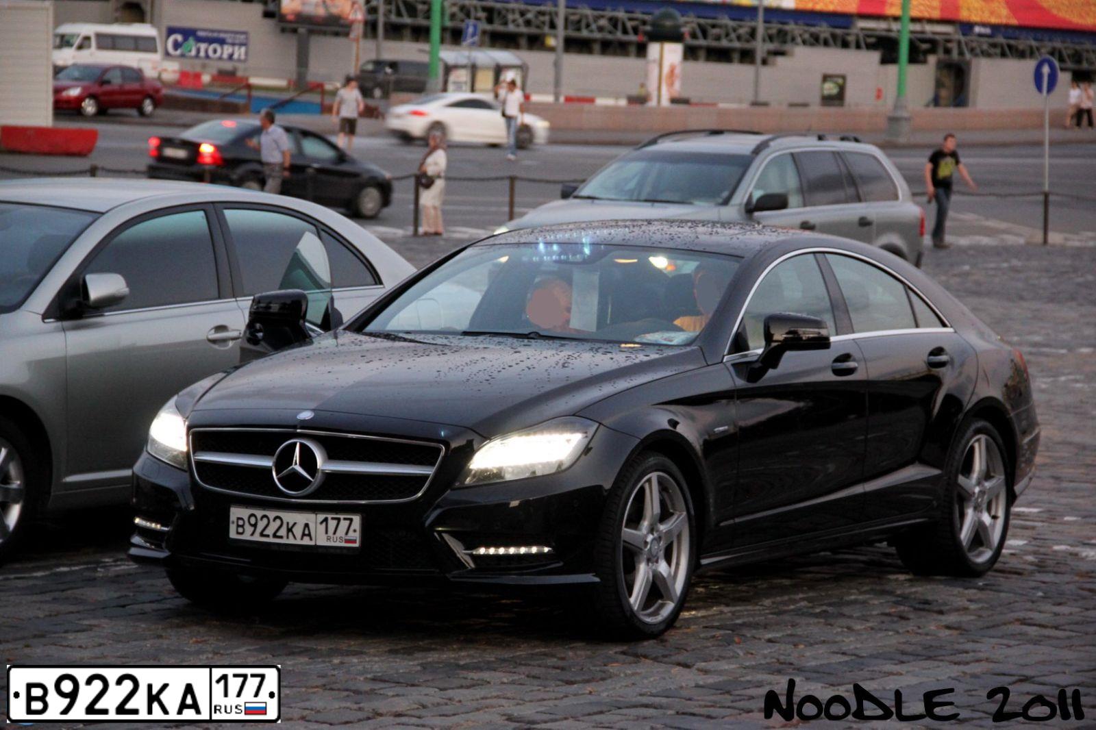 Фото автомобиля MERCEDES M-KLASSE, 2006 — госномер В003ЕН07. Цвет: ЧЕРНЫЙ