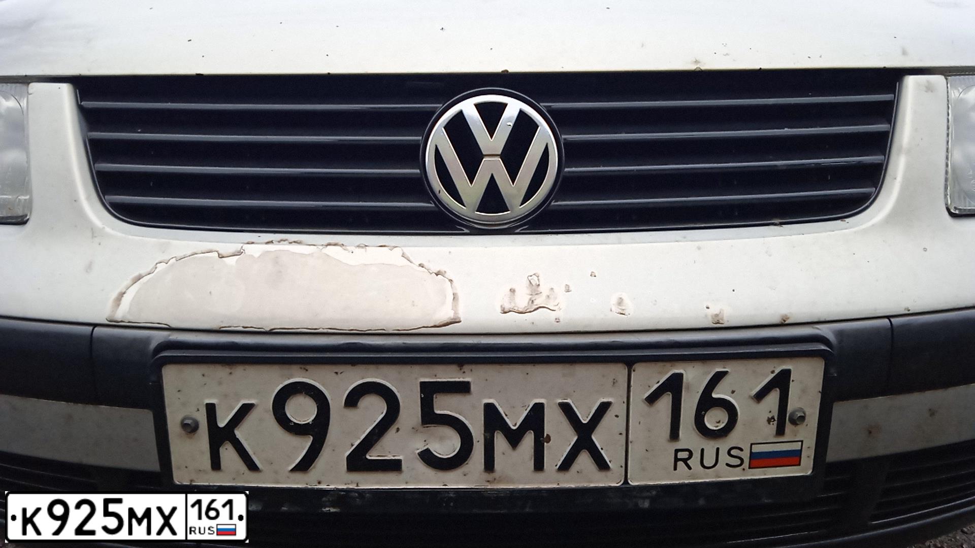 Фото автомобиля VOLKSWAGEN PASSAT, 1997 — госномер К925МХ161. Цвет: СЕРЕБРИСТЫЙ