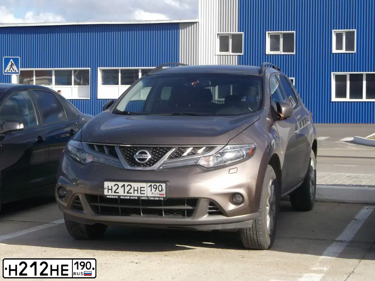 Фото автомобиля NISSAN MURANO, 2012 — госномер Х124ЕО37. Цвет: БЕЖЕВЫЙ