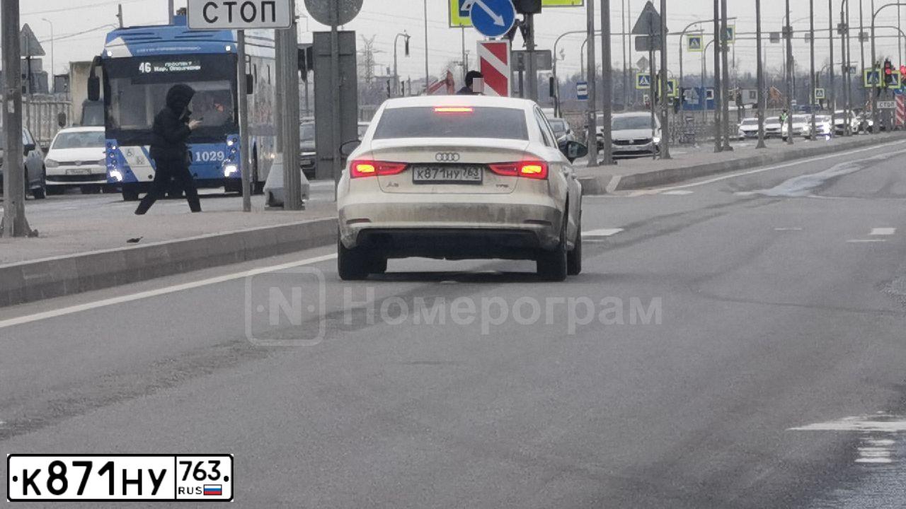 Фото автомобиля AUDI A3, 2014 — госномер К649НА147. Цвет: Белый