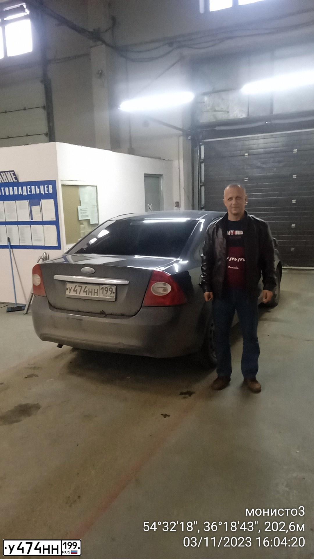 Фото автомобиля FORD FOCUS, 2008 — госномер Р728УР40. Цвет: СЕРЫЙ ТЕМНЫЙ