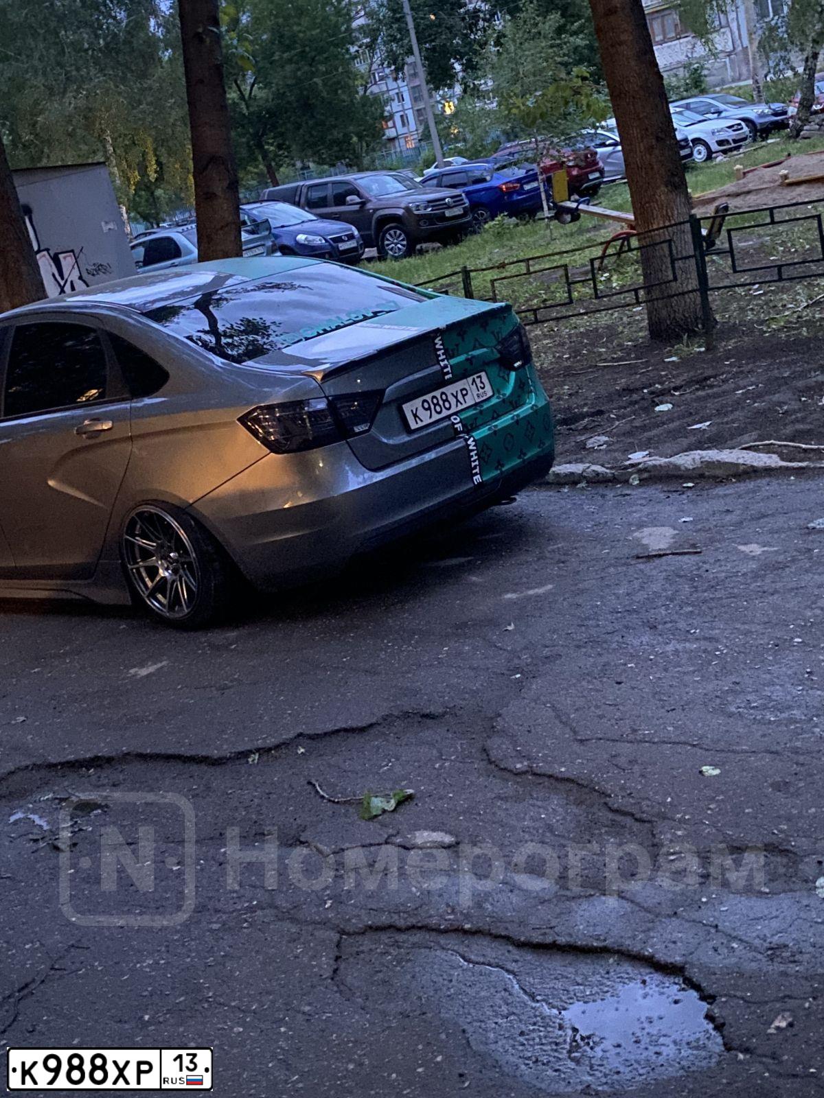 Фото автомобиля LADA VESTA, 2020 — госномер Х338ЕУ763. Цвет: СЕРЫЙ