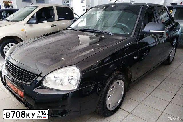 Фото автомобиля LADA PRIORA, 2012 — госномер Е212КВ156