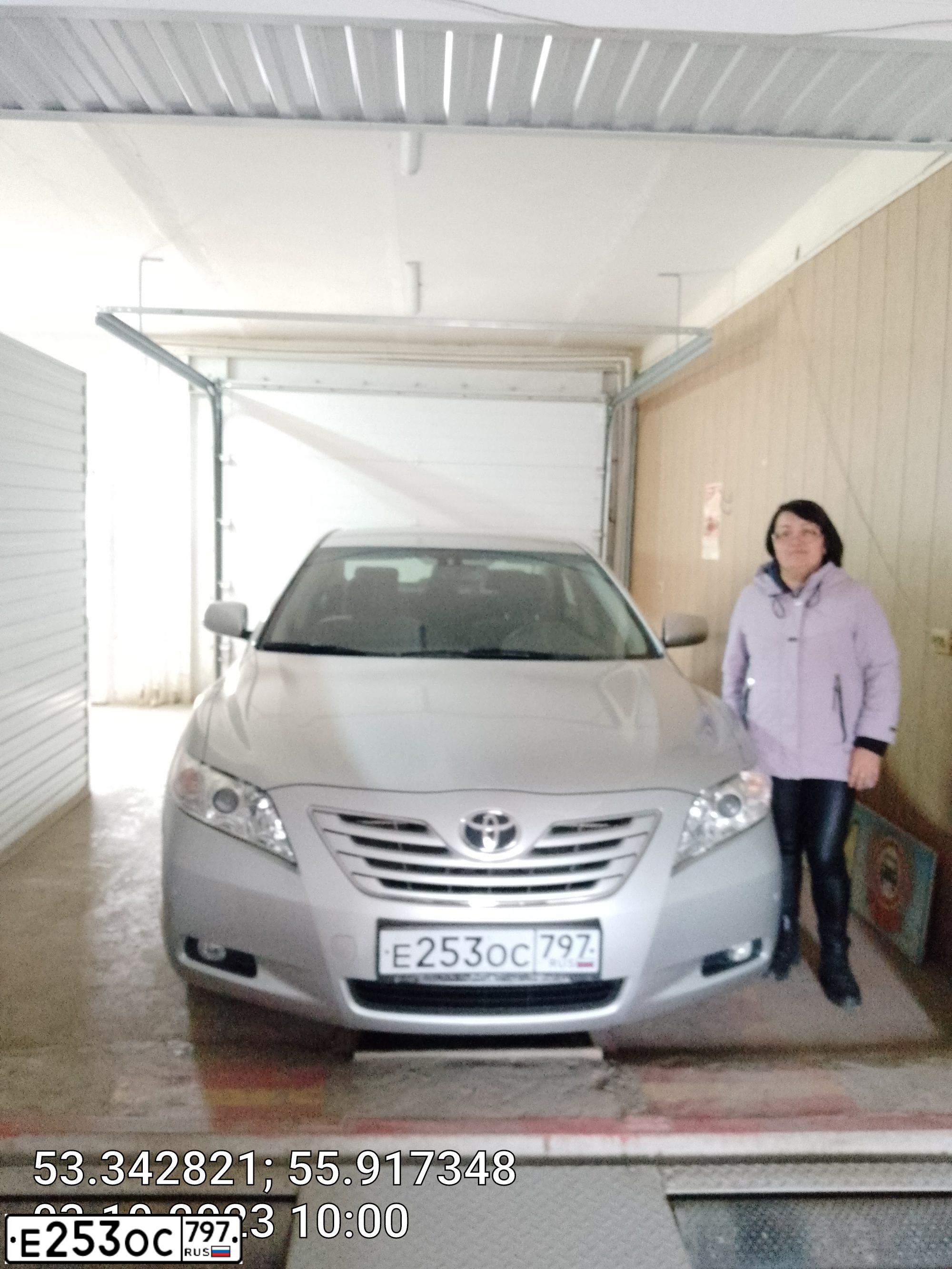 Фото автомобиля TOYOTA CAMRY, 2008 — госномер Е253ОС797. Цвет: СЕРЕБРИСТЫЙ