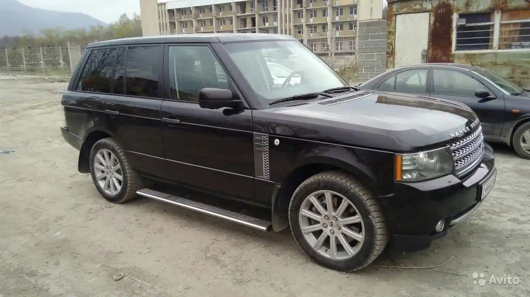 Фото автомобиля LANDROVER DISCOVERY, 2009 — госномер С444АР15. Цвет: КОРИЧНЕВЫЙ ПЕРЛАМ.