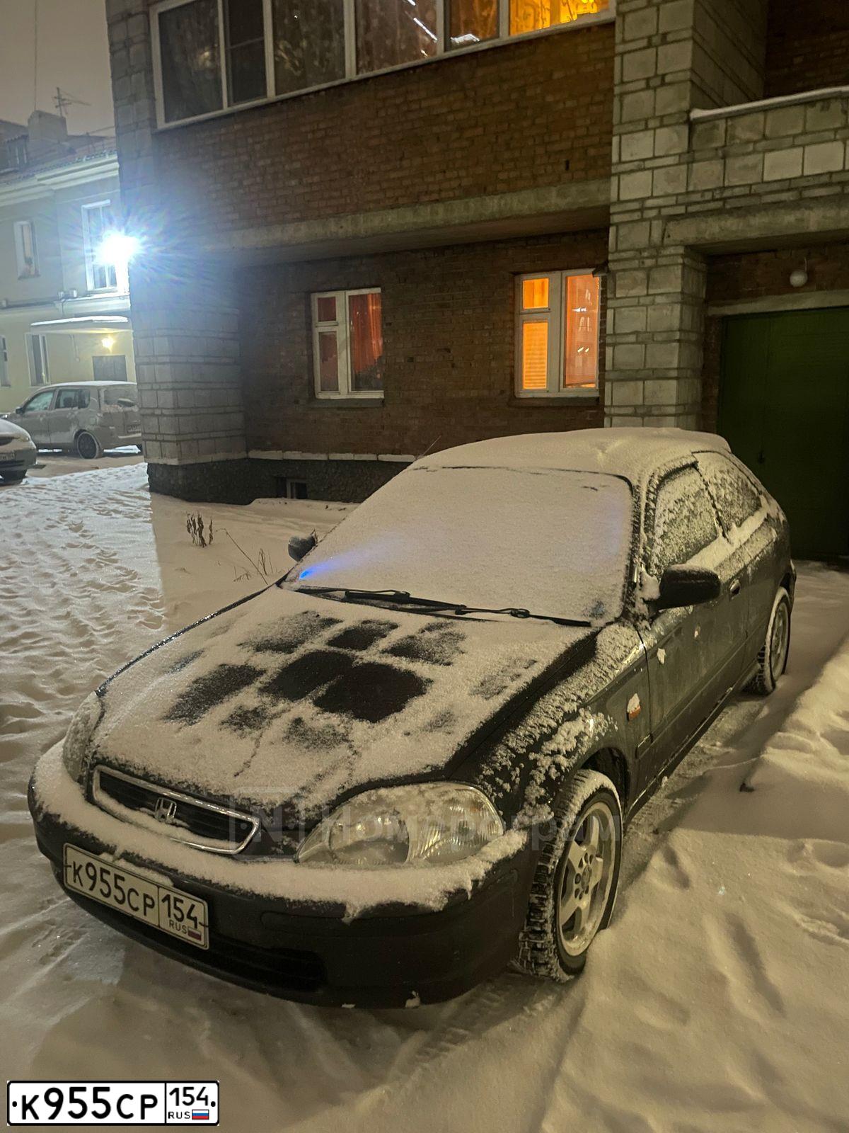 Фото автомобиля HONDA CIVIC, 1996 — госномер Р162ОА154