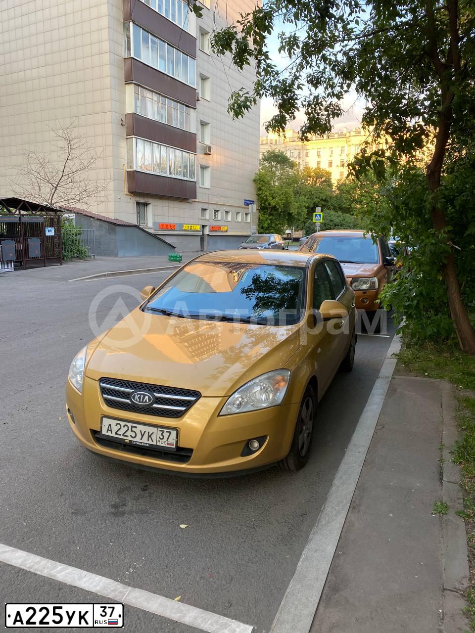 Фото автомобиля KIA CEE'D, 2009 — госномер А225УК37. Цвет: ЖЁЛТЫЙ