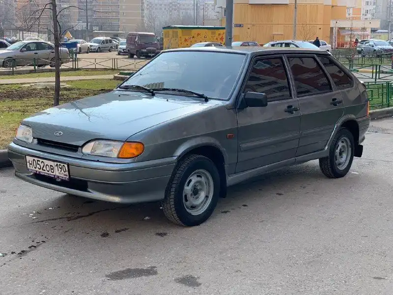 Фото автомобиля LADA 2114 SAMARA, 2011 — госномер А286АА50. Цвет: СРЕДНИЙ СЕРО-ЗЕЛЕНЫЙ МЕТ