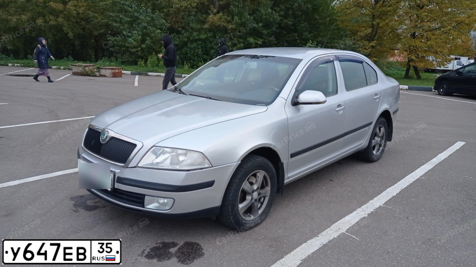 Фото автомобиля SKODA OCTAVIA, 2008 — госномер Р472НЕ40. Цвет: Серебристый