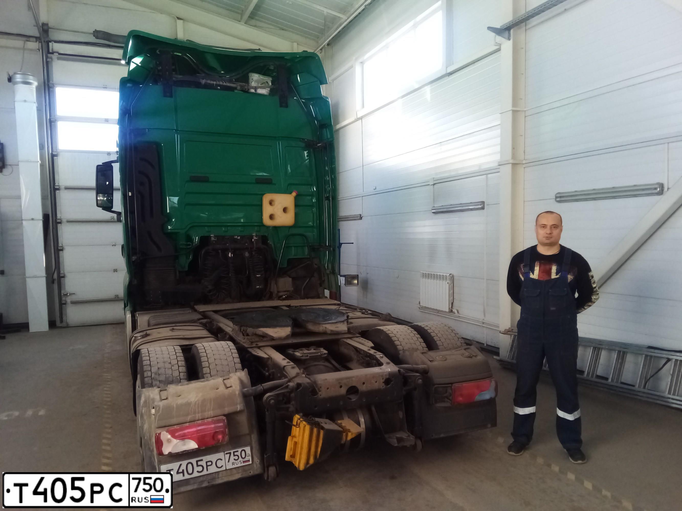 Фото автомобиля MAN TGX 18.XXX /4X2/, 2017 — госномер Т405РС750. Цвет: БИРЮЗОВО-ЗЕЛЕНЫЙ