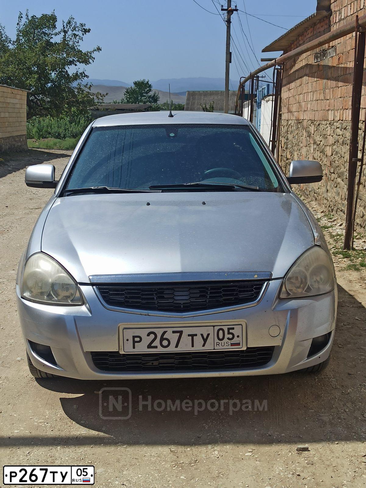 Фото автомобиля LADA 2172 PRIORA, 2011 — госномер Р267ТУ05. Цвет: СВЕТЛО-СЕРЕБ МЕТАЛЛ