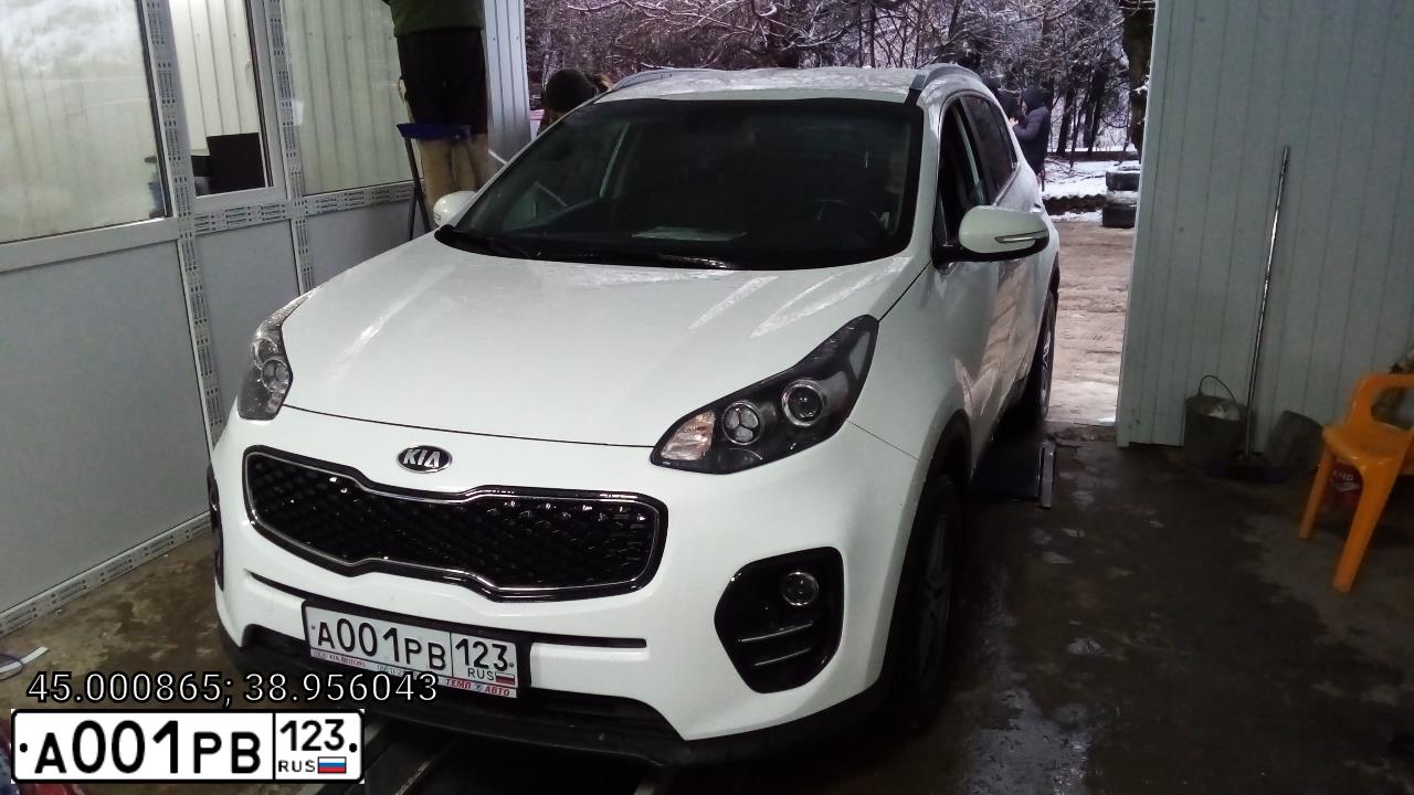 Фото автомобиля KIA SPORTAGE, 2017 — госномер А001РВ123. Цвет: Белый