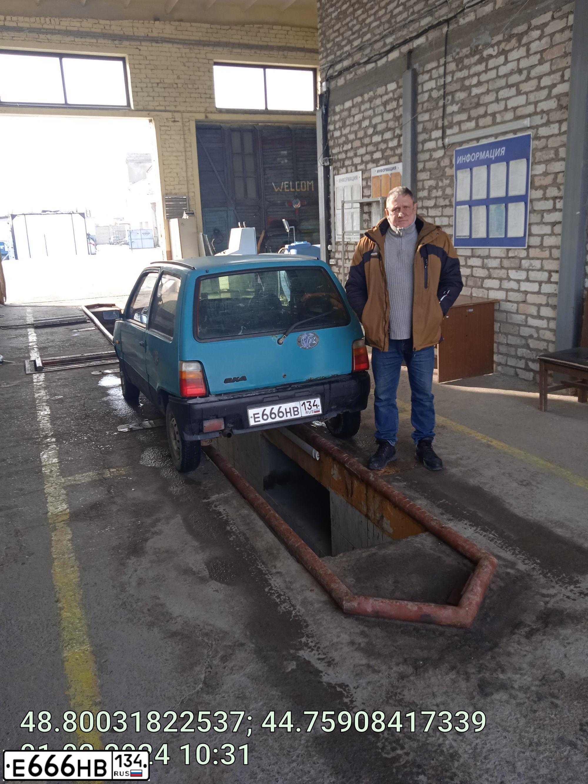 Фото автомобиля SEAZ OKA, 2003 — госномер К111ТМ134. Цвет: ЗЕЛЕНЫЙ