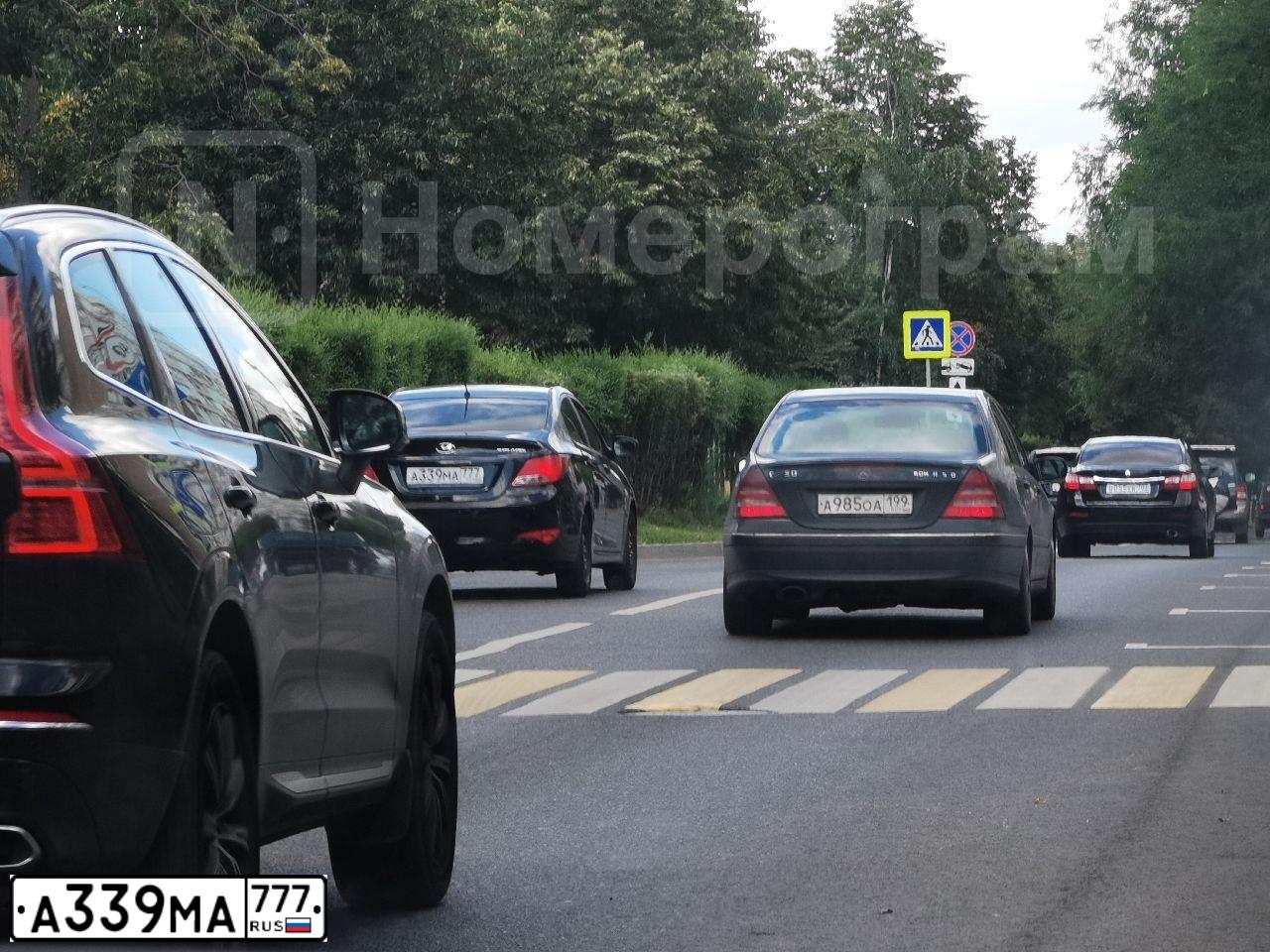 Фото автомобиля HYUNDAI SOLARIS, 2014 — госномер А339МА777. Цвет: ЧЕРНЫЙ