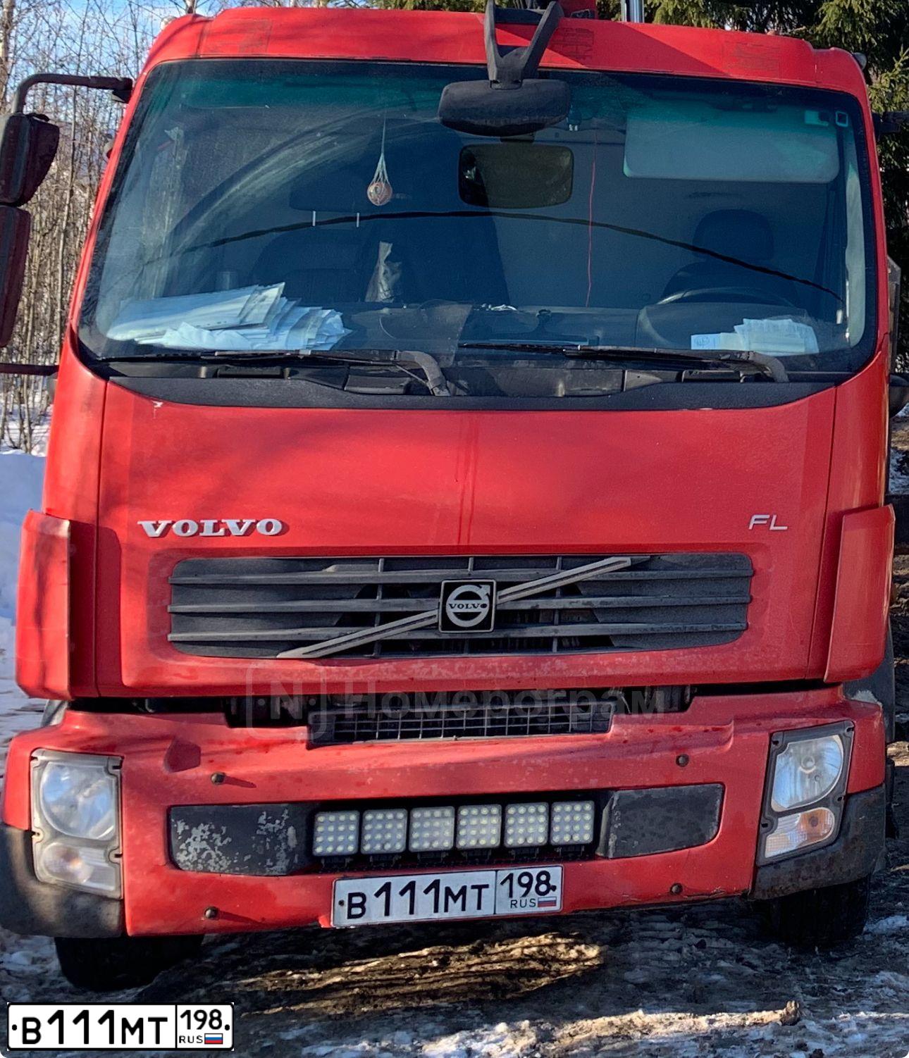 Фото автомобиля VOLVO SERIE FL /4X2/, 2007 — госномер В111МТ198. Цвет: Красный