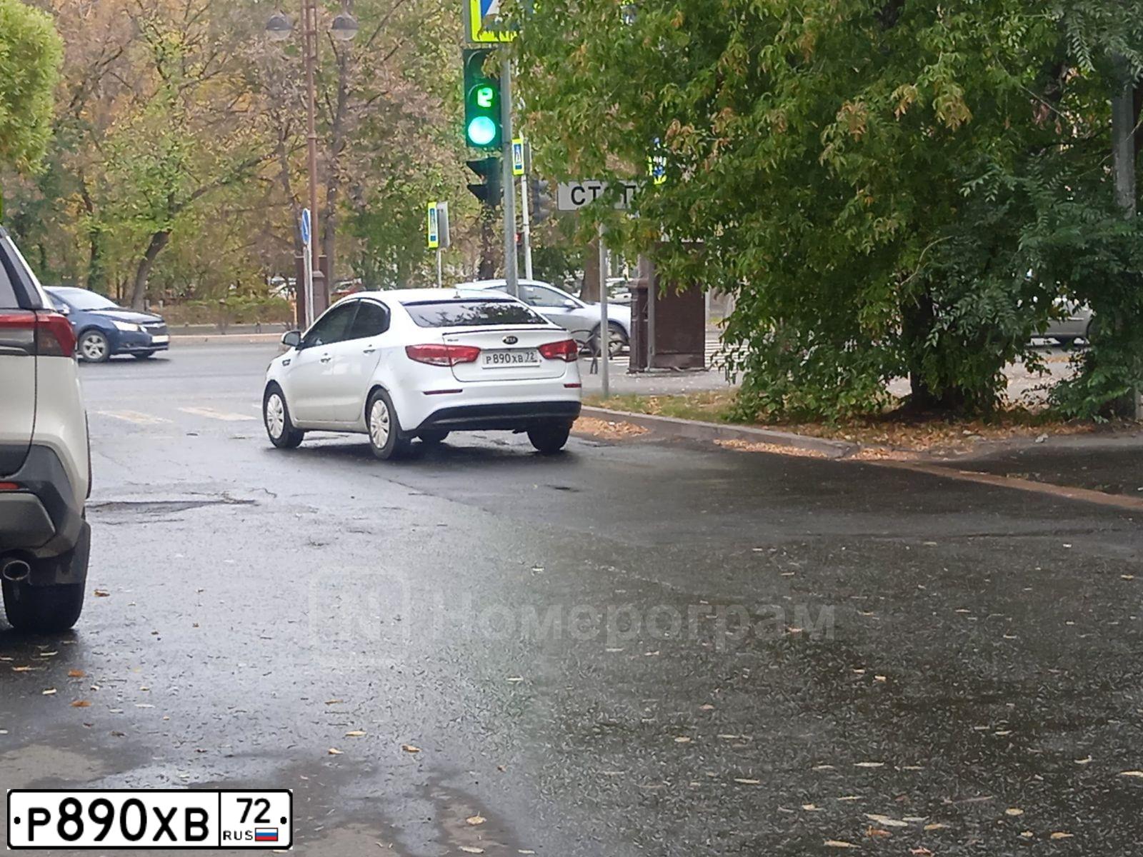 Фото автомобиля KIA RIO, 2017 — госномер Р890ХВ72. Цвет: Белый