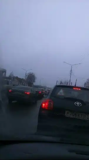 Фото автомобиля TOYOTA AURIS, 2008 — госномер Р706КТ31. Цвет: СЕРО-СИНИЙ