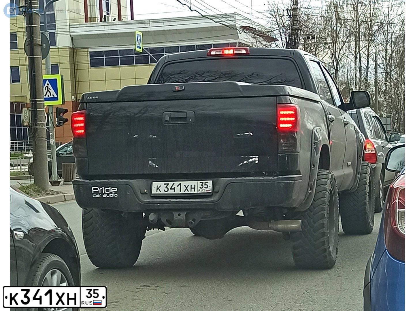 Фото автомобиля TOYOTA TUNDRA, 2010 — госномер К341ХН35. Цвет: ЧЕРНЫЙ