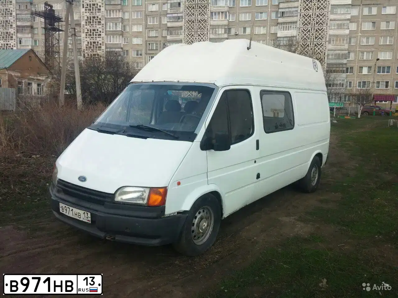 Фото автомобиля FORD TRANSIT, 1981 — госномер А561АО750