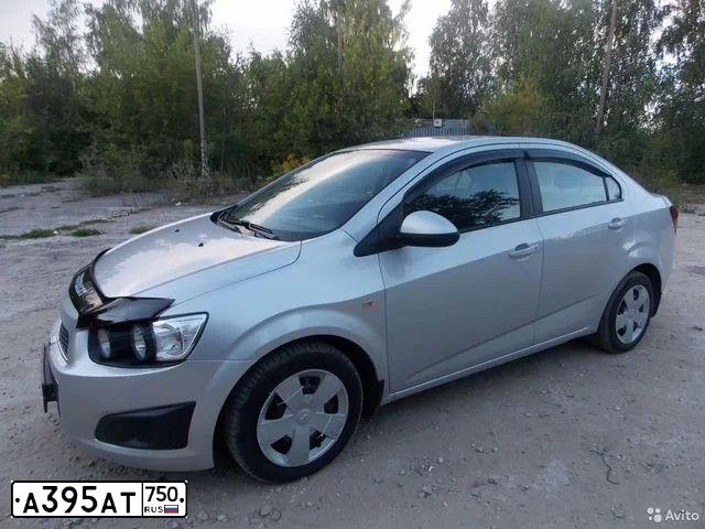Фото автомобиля RENAULT LOGAN, 2020 — госномер С172АА790. Цвет: СЕРЫЙ
