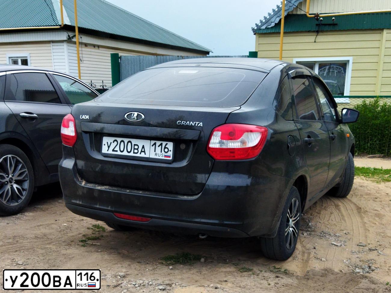Фото автомобиля LADA 2191 GRANTA, 2014 — госномер У200ВА116. Цвет: ЧЕРНЫЙ