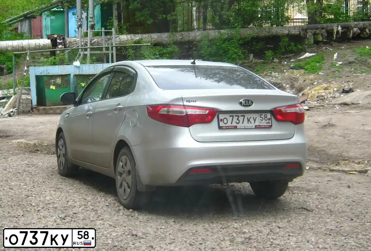 Фото автомобиля KIA RIO, 2013 — госномер К191СС750. Цвет: СЕРЕБРИСТЫЙ