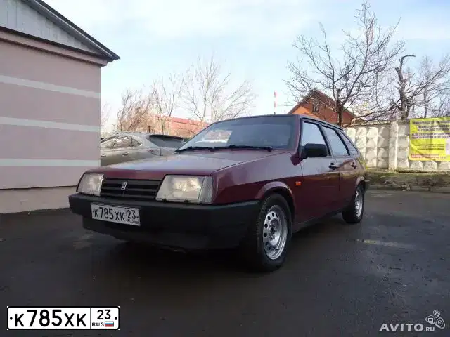 Фото автомобиля LADA 2109 SAMARA, 2000 — госномер К785ХК23. Цвет: ТЕМНО-БОРДОВЫЙ