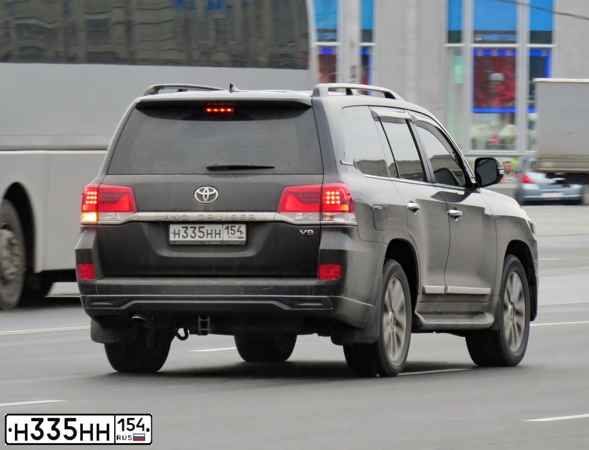 Фото автомобиля TOYOTA LANDCRUISER 200, 2016 — госномер К116РН82. Цвет: ЧЕРНЫЙ
