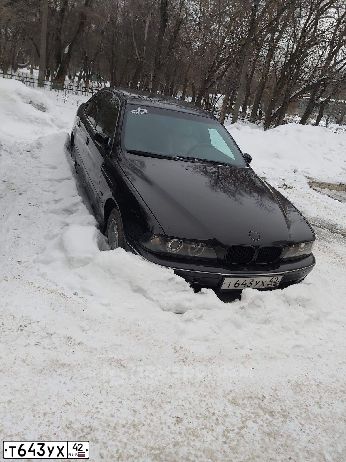 Фото автомобиля BMW SERIE 5, 2000 — госномер Т643УХ42. Цвет: ЧЕРНЫЙ
