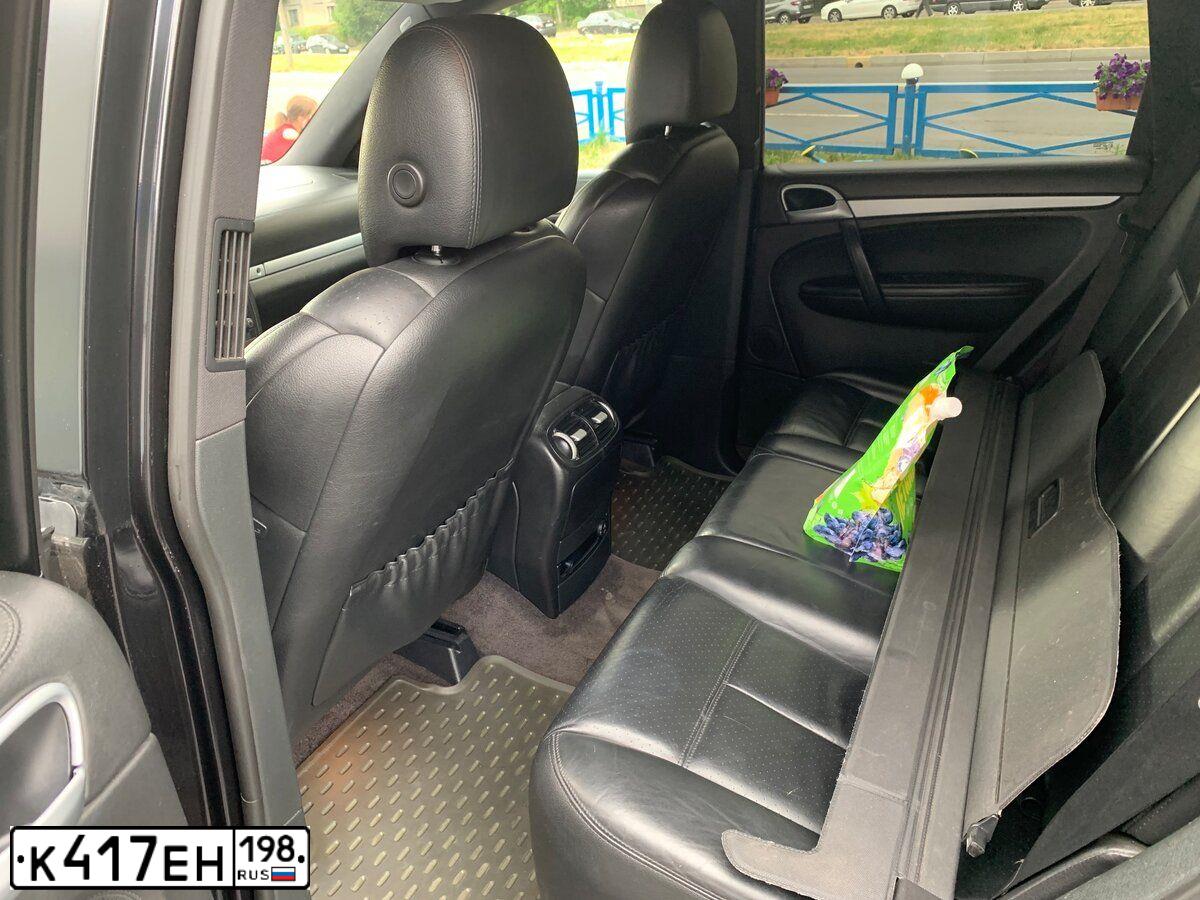 Фото автомобиля PORSCHE CAYENNE, 2008 — госномер У822ЕН48. Цвет: ЧЕРНЫЙ