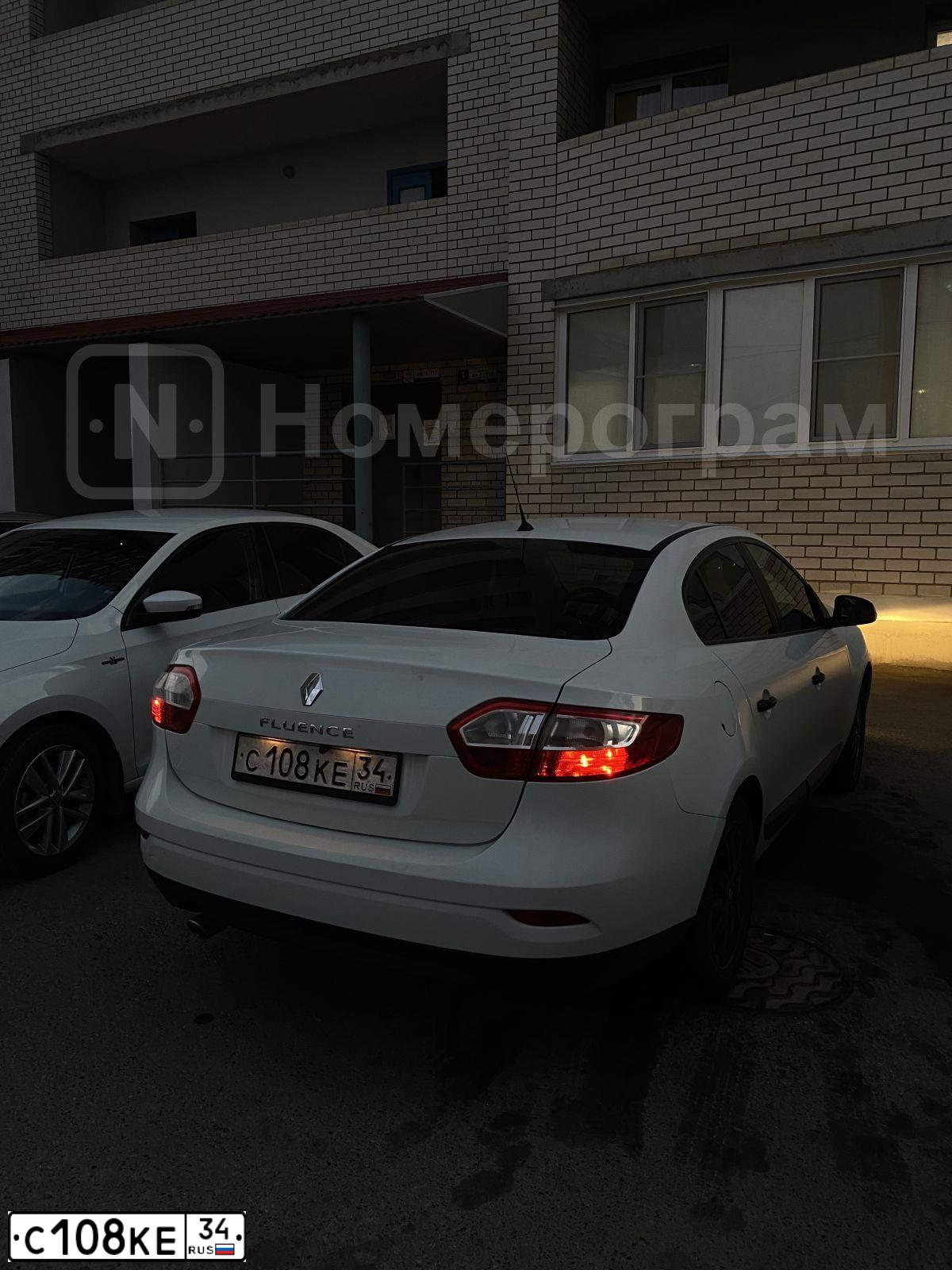 Фото автомобиля RENAULT FLUENCE, 2011 — госномер С108КЕ34. Цвет: Белый